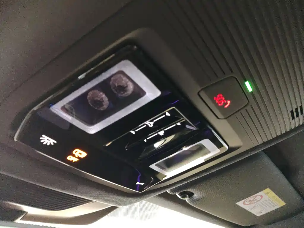 Passat 2025 Pro 380TSI Starry Dragon Honor Edition