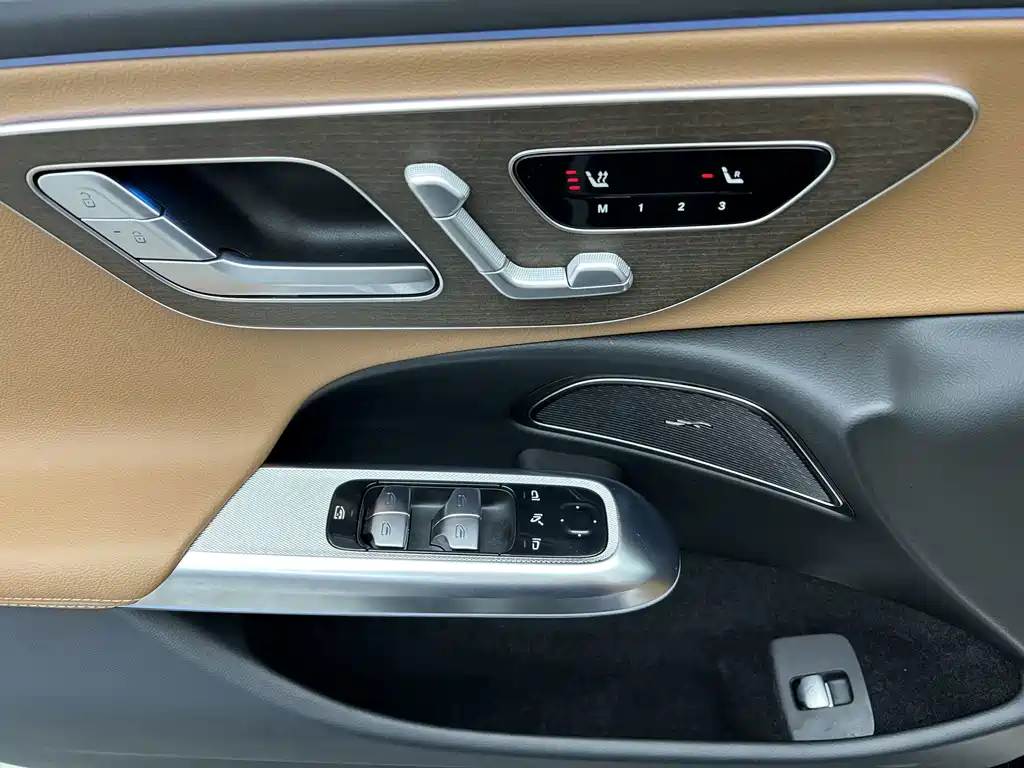 Mercedes-Benz E-Class 2025 Model E 300 L Fashion Edition