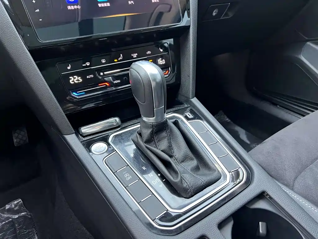 Magotan 2023 Edition 2 Millionth Anniversary 330 TSI DSG Luxury Edition