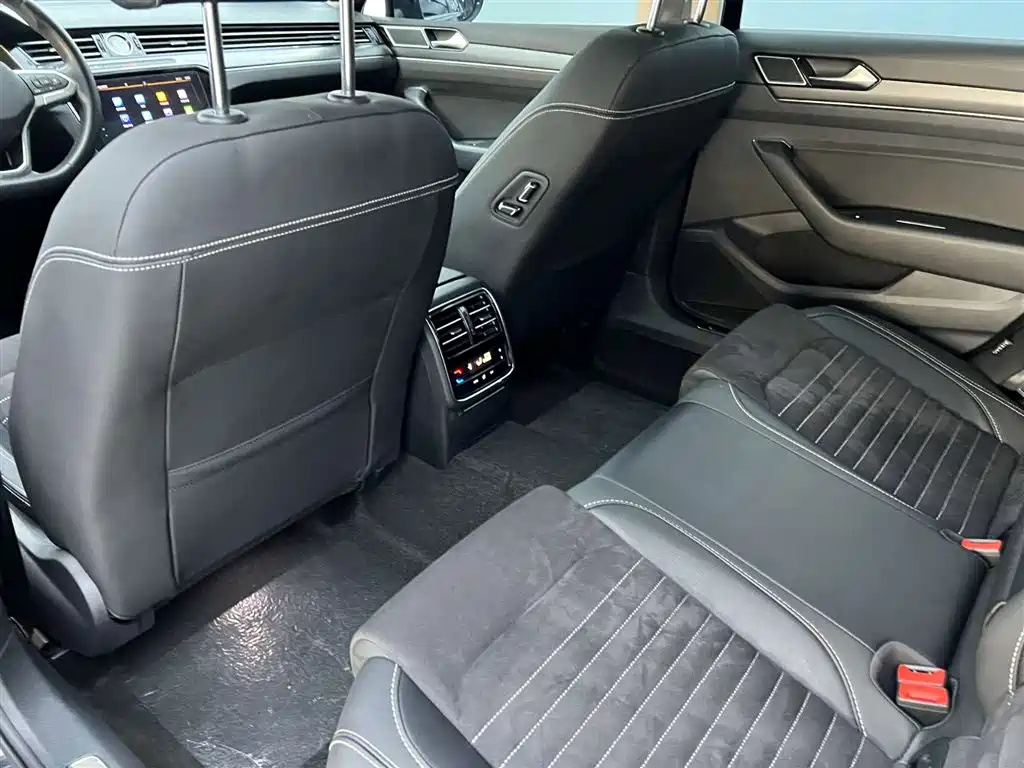 Magotan 2023 Edition 2 Millionth Anniversary 330 TSI DSG Luxury Edition