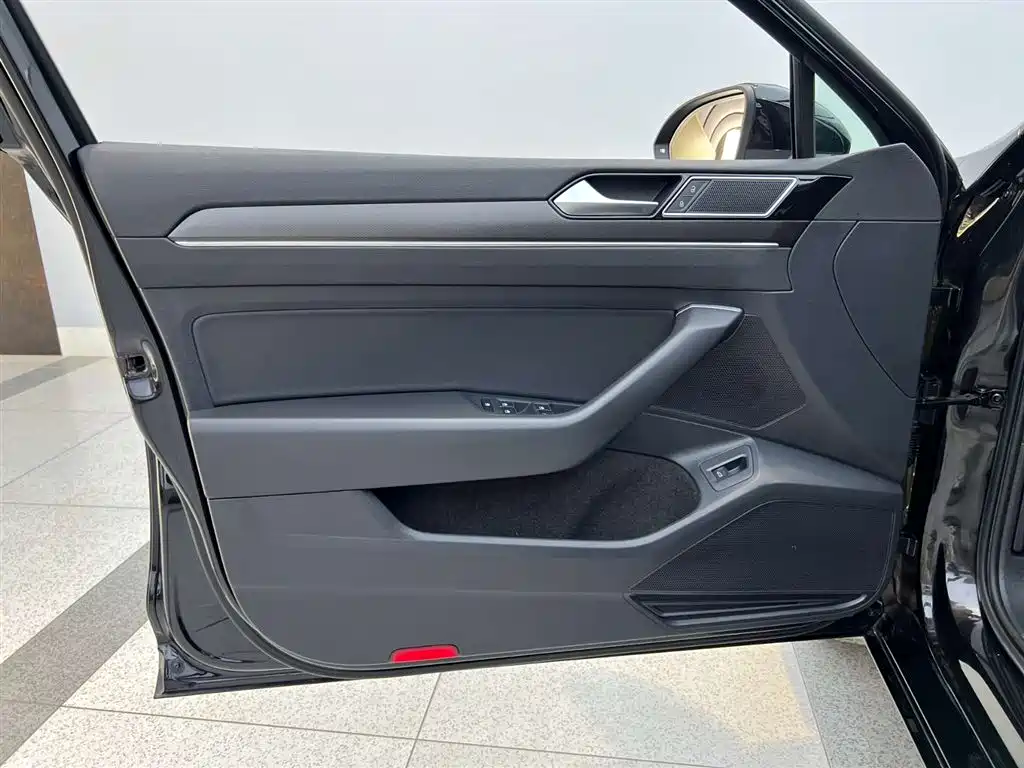 Magotan 2023 Edition 2 Millionth Anniversary 330 TSI DSG Luxury Edition