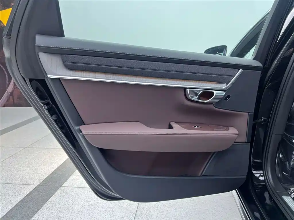 Volvo S90 2026 B5 Intelligent Comfort Luxury Edition
