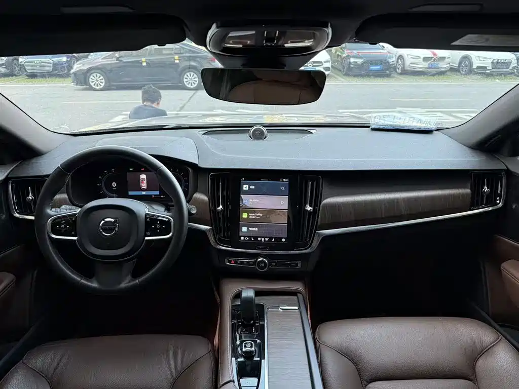 Volvo V90 2023 Cross Country B5 AWD Zhizhuan Edition