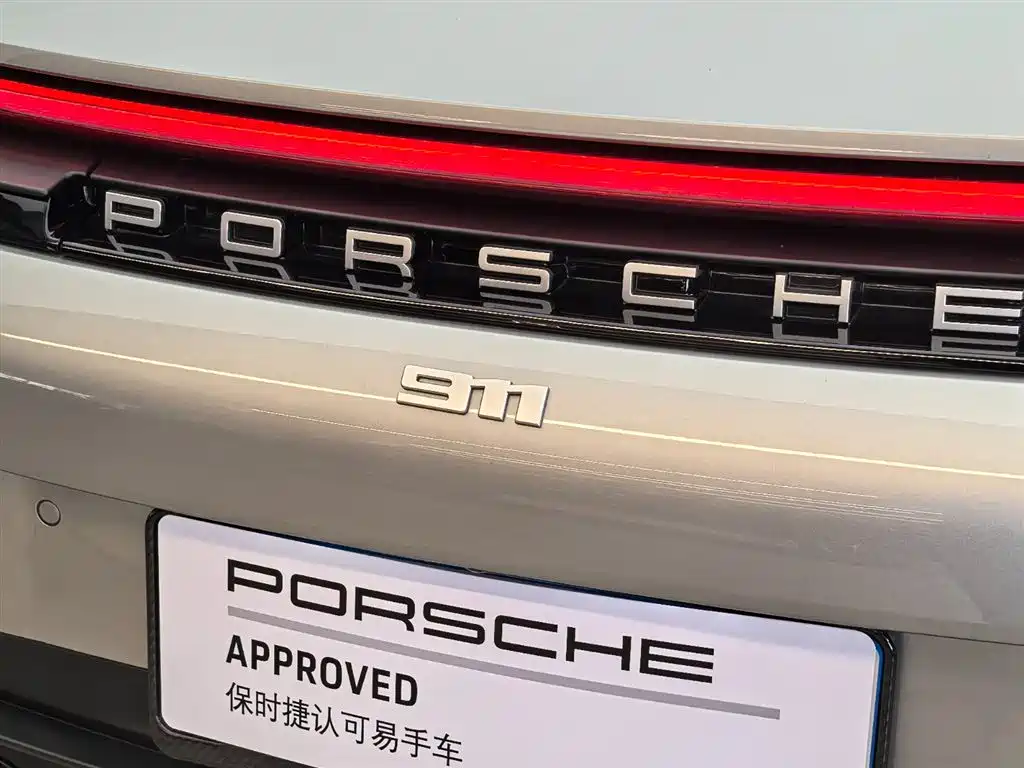Porsche 911 2025 Carrera 3.0T