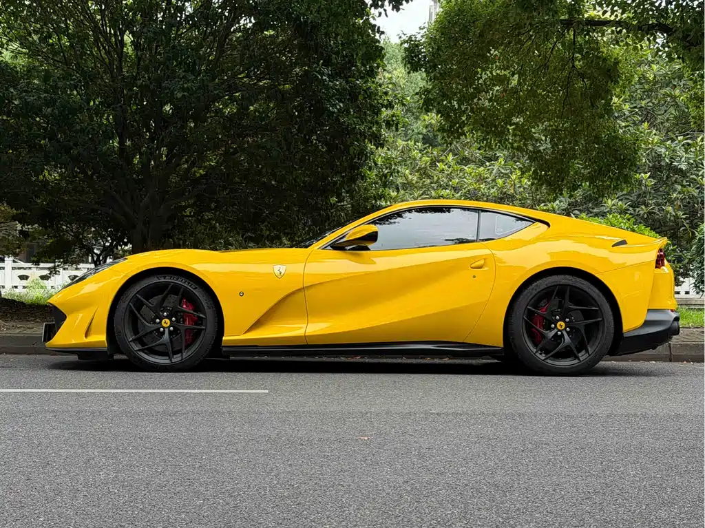 Ferrari 812 Superfast 2017 Model