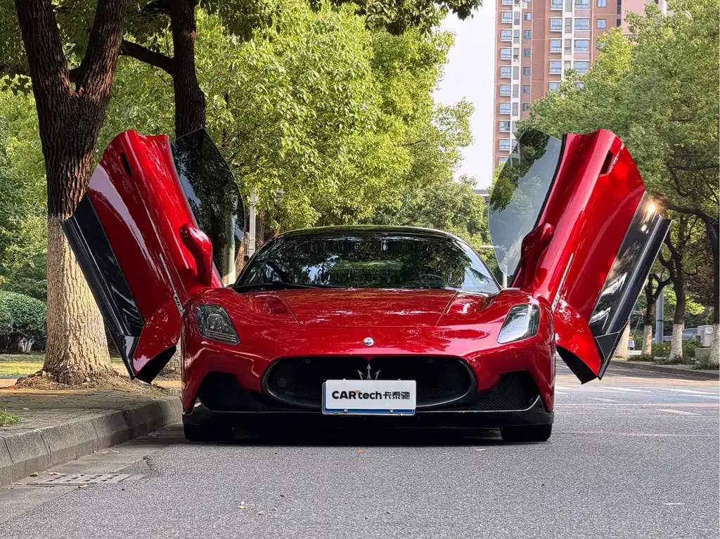 Maserati MC20 2020 3.0T Standard Edition