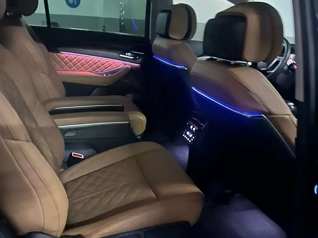 Audi Q6 2024 45 TFSI quattro Qi Yun Type Yu Lin Package 6-seat