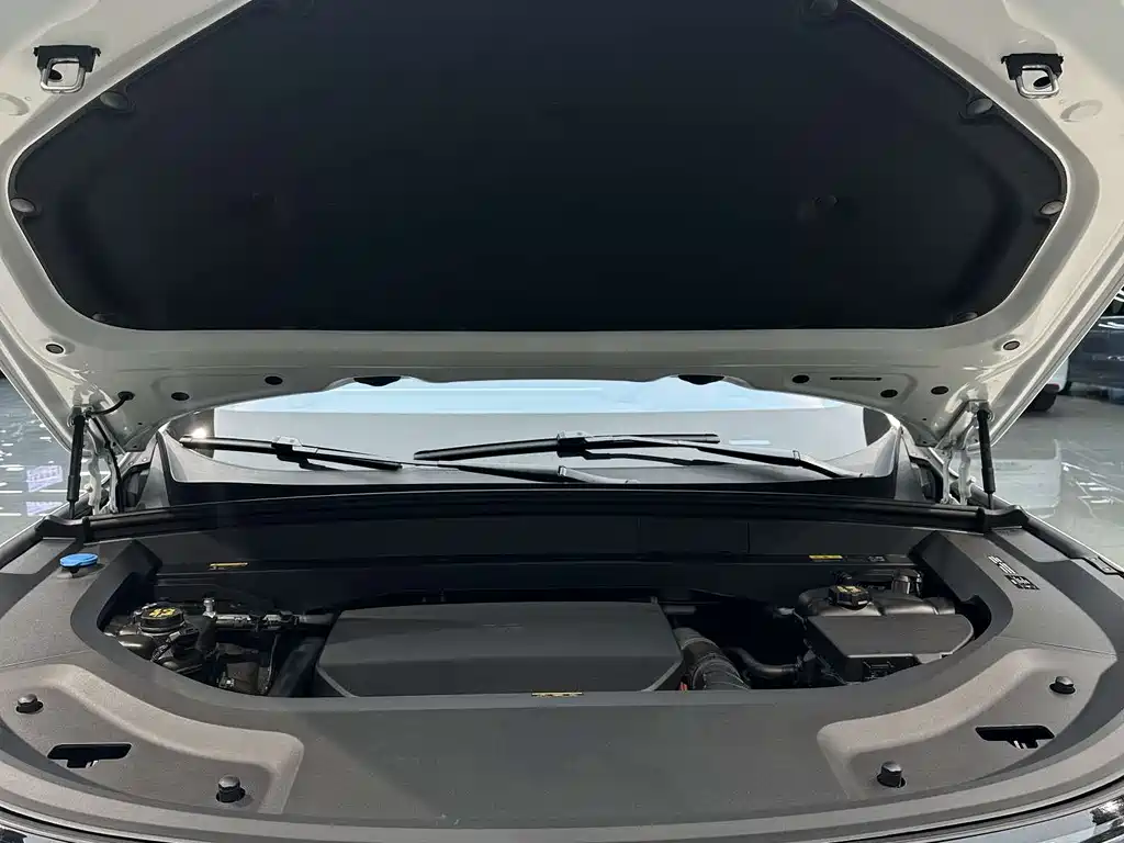 Ideal L8 2025 Max Smart Renewal Edition