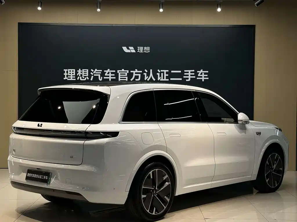 Ideal L8 2025 Max Smart Renewal Edition