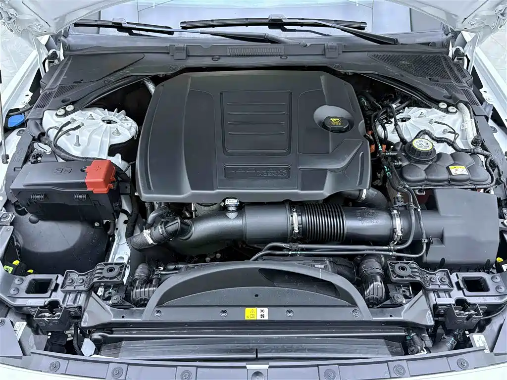 Jaguar XEL 2023 2.0T 250PS R-DYNAMIC S Sport Edition