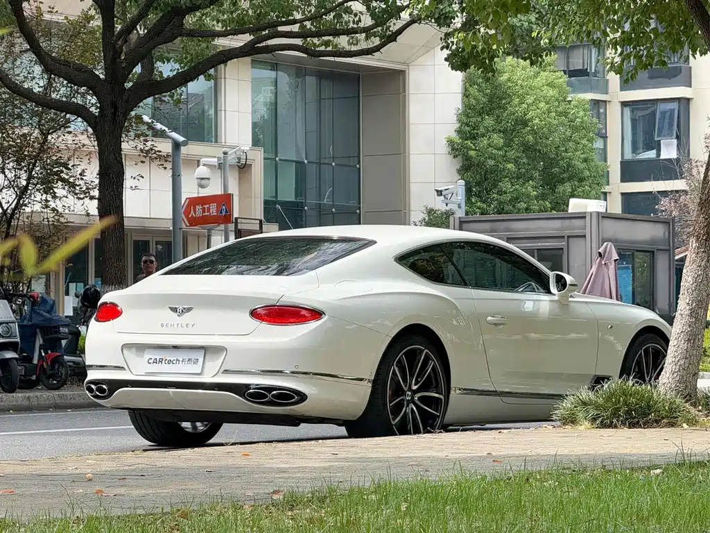 Audi A8 2020 4.0T GT V8