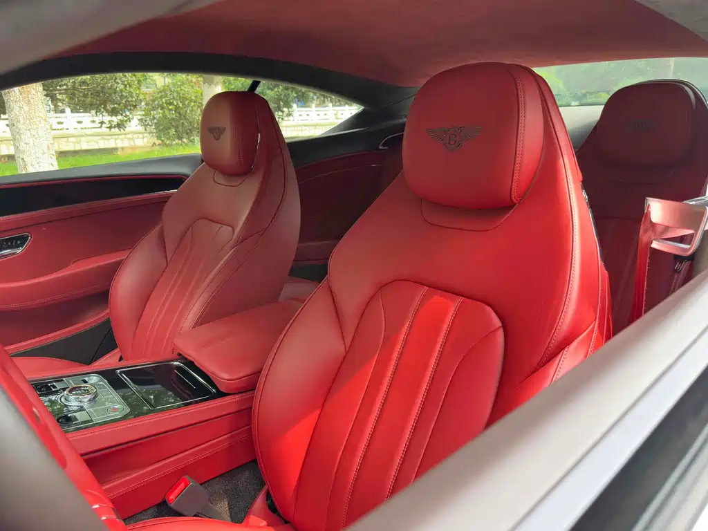 Audi A8 2020 4.0T GT V8
