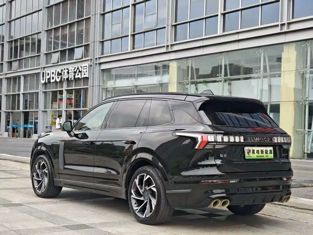 Lynk & Co 09 EM-P 2021 2.0T PHEV Ultra 6-seat