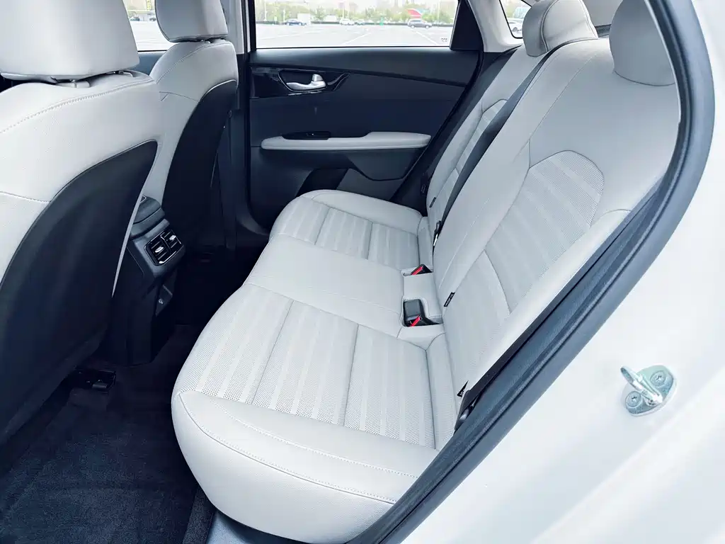 Kia K3 2023 1.5L CVT Luxury Edition
