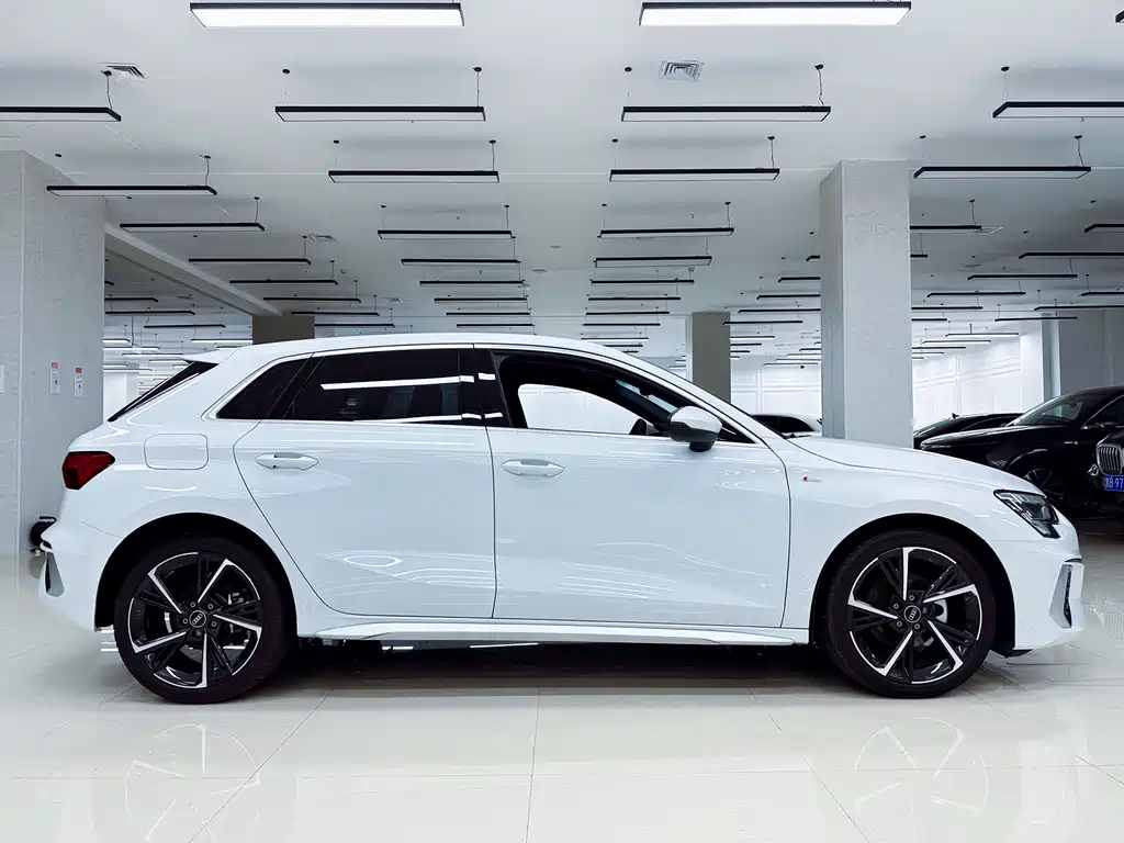 Audi A3 2023 Sportback 35 TFSI Fashion Sport Edition