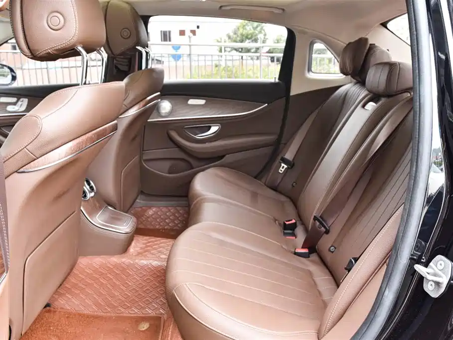 Mercedes-Benz E-Class 2023 E 300 L Fashion Edition