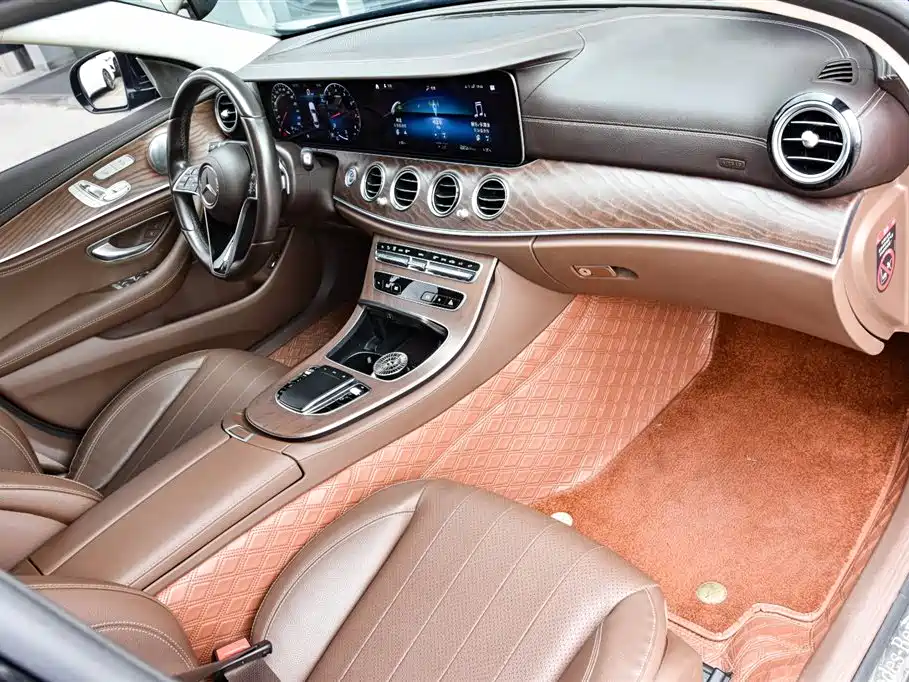 Mercedes-Benz E-Class 2023 E 300 L Fashion Edition