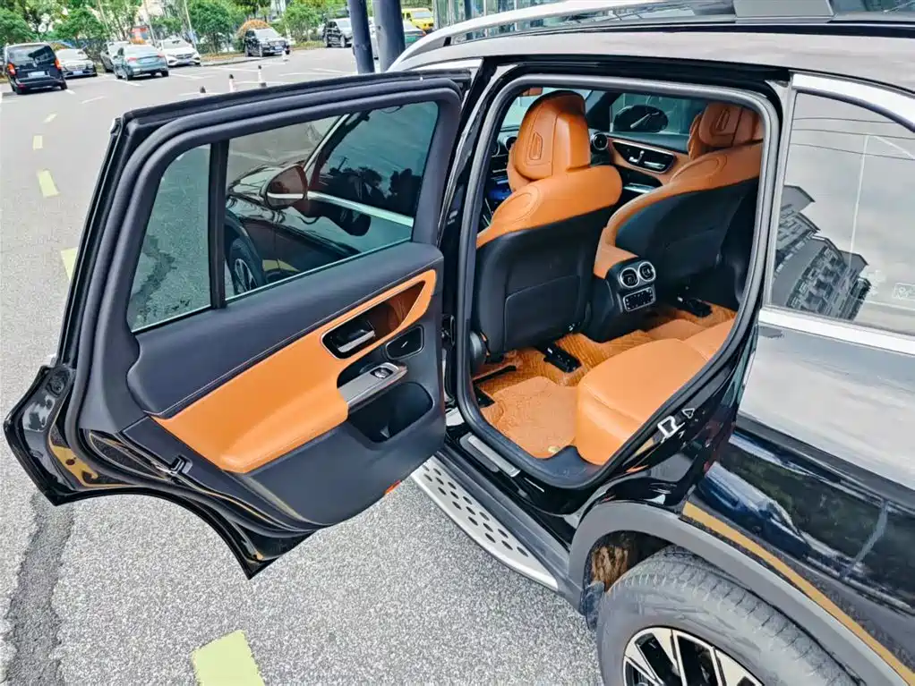 Mercedes-Benz GLC 2026 260 L 4MATIC Dynamic Edition