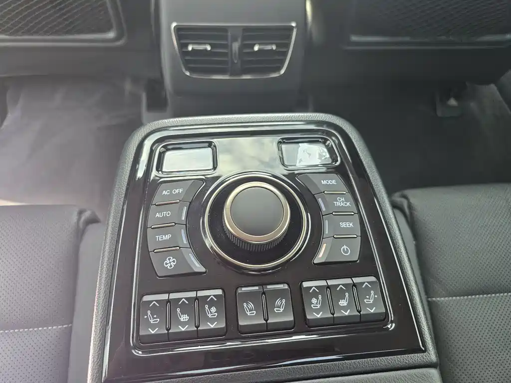 Hongqi H7 2021 Model 2.0T Flagship Edition
