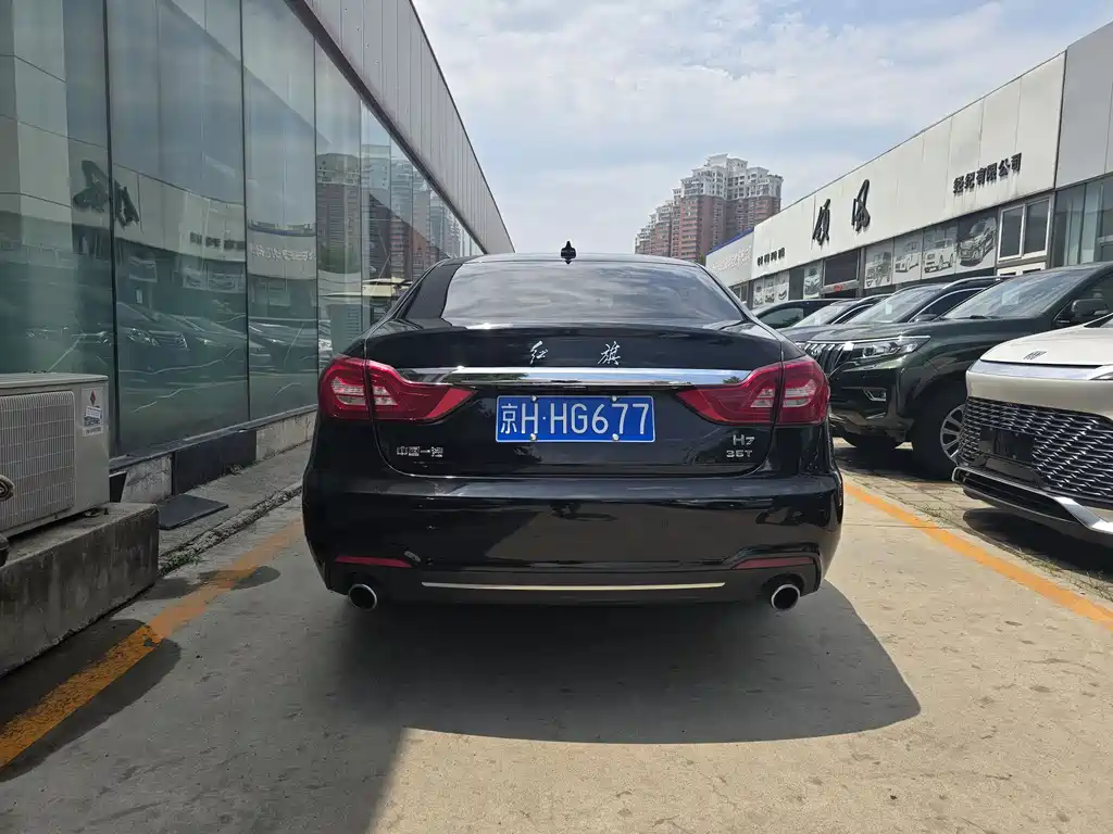 Hongqi H7 2021 Model 2.0T Flagship Edition
