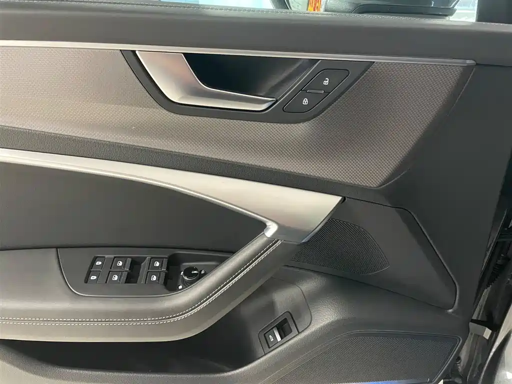 Audi A6L 2021 55 TFSI quattro Premium Dynamics Edition