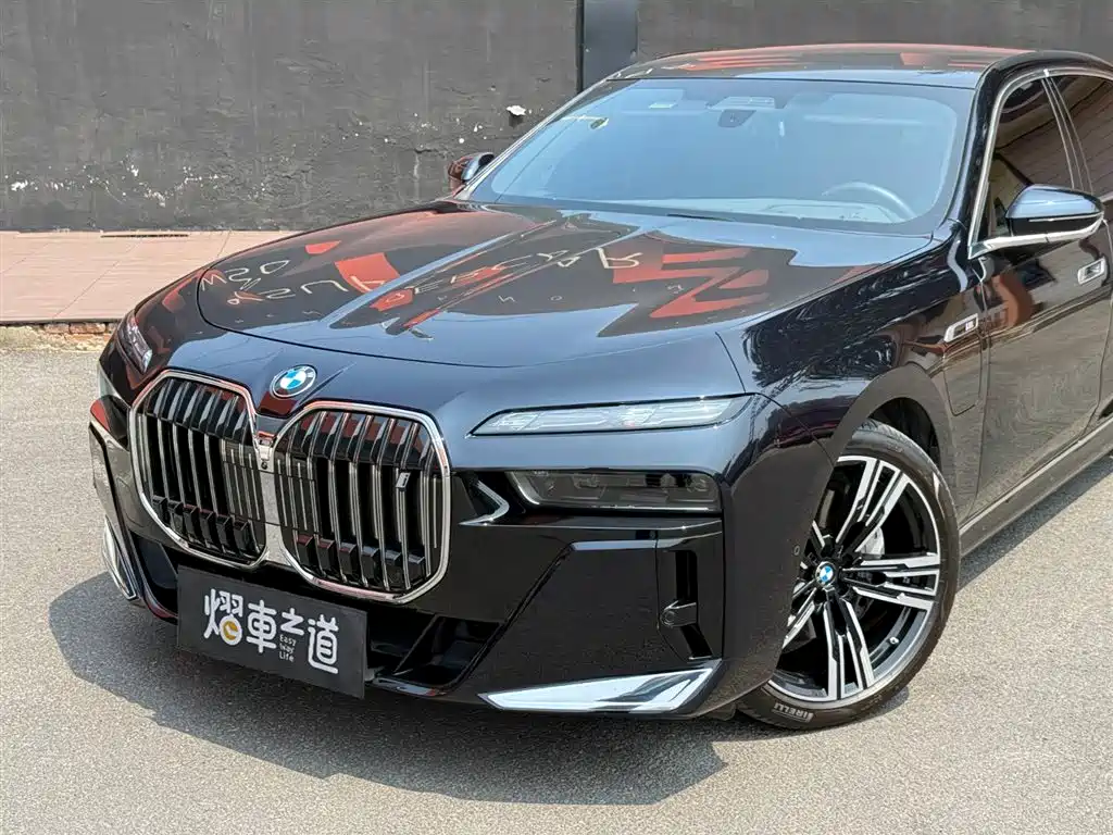 BMW i7 2023 xDrive60L M Sport Package