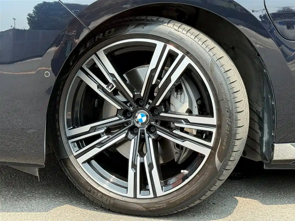 BMW i7 2023 xDrive60L M Sport Package