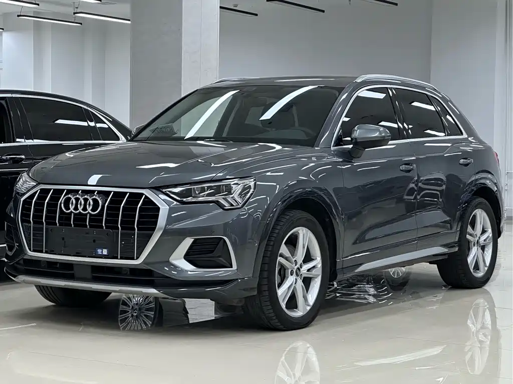 Audi Q3 2023 model 40 TFSI Fashion Dynamic Edition