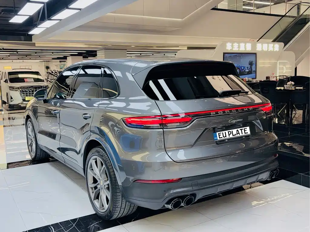 Cayenne 2022 Platinum Edition 3.0T