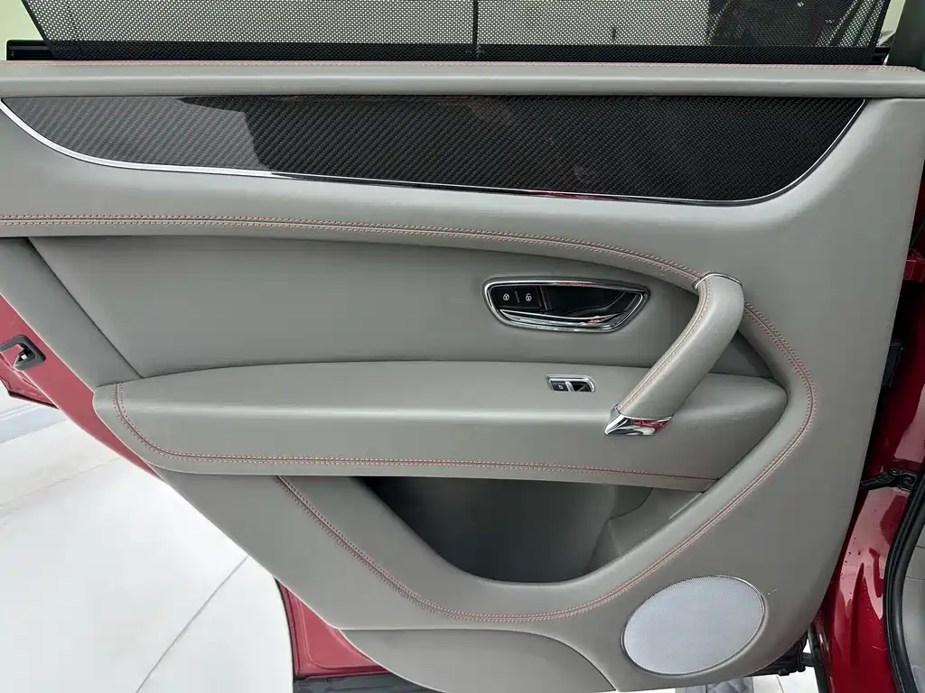 Lancer 2018 4.0T V8