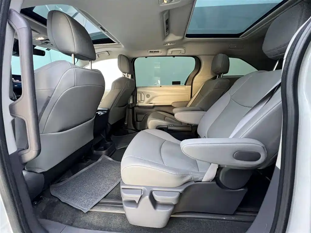 Gravita 2023 2.5L Hybrid Prestige PLUS Edition