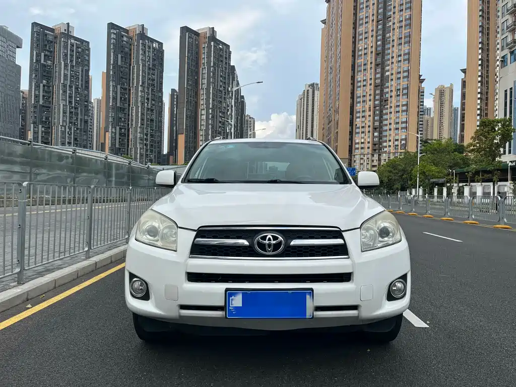 RAV4 Classic Edition 2011 2.0L Automatic