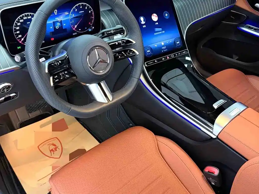Mercedes-Benz GLC 2025款 Restyled GLC 260 L 4MATIC Sporty Edition