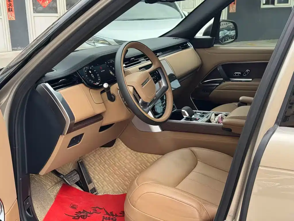 Range Rover 2023 3.0 L6 400PS Creation Extended Edition