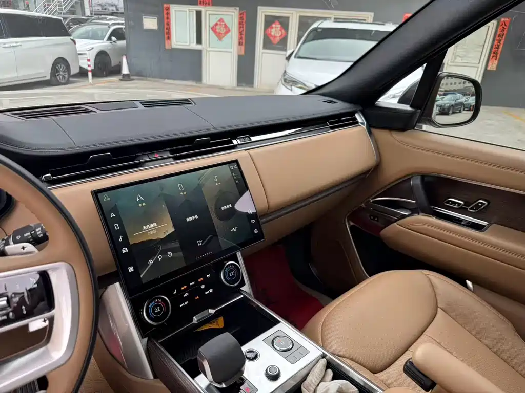 Range Rover 2023 3.0 L6 400PS Creation Extended Edition