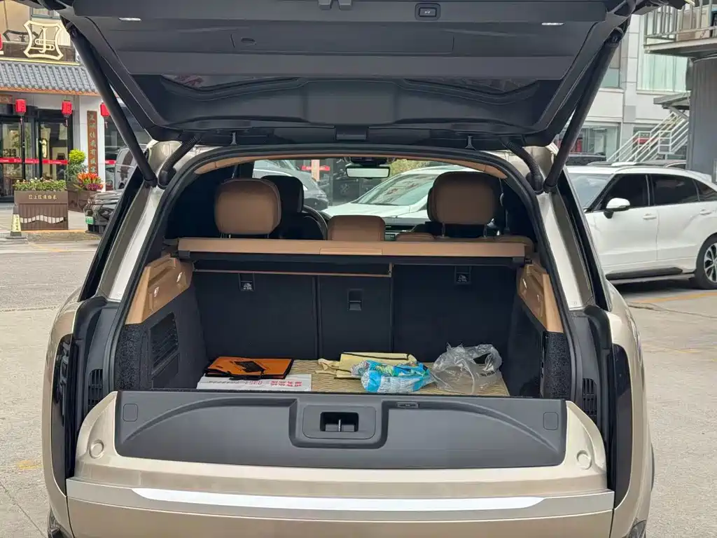 Range Rover 2023 3.0 L6 400PS Creation Extended Edition