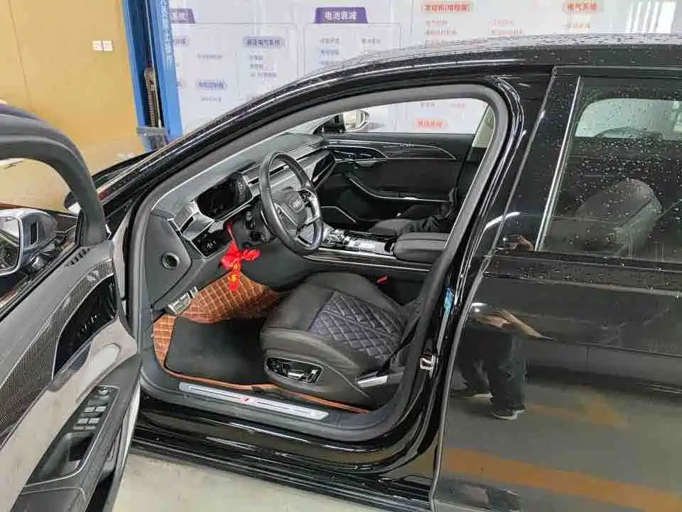 Audi S8 2021 model S8L 4.0 TFSI quattro