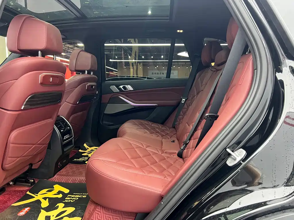 BMW X5 2023 xDrive 40Li M Sport Nightshade Package