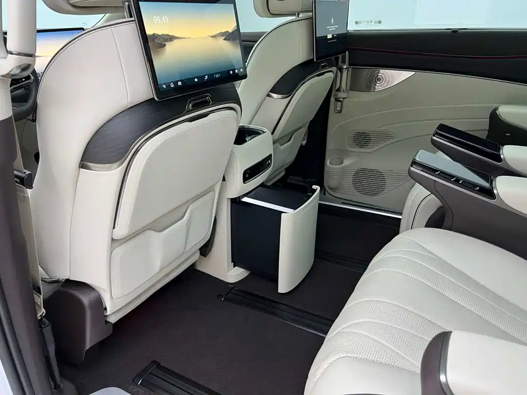 Tengri D9 2024 Model DM-i 980 All-wheel Drive Prestige Edition