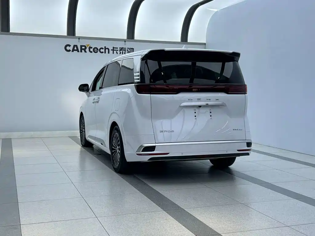 Tengri D9 2024 Model DM-i 980 All-wheel Drive Prestige Edition