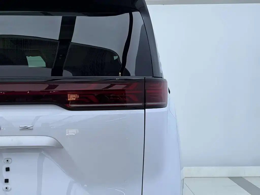 Tengri D9 2024 Model DM-i 980 All-wheel Drive Prestige Edition