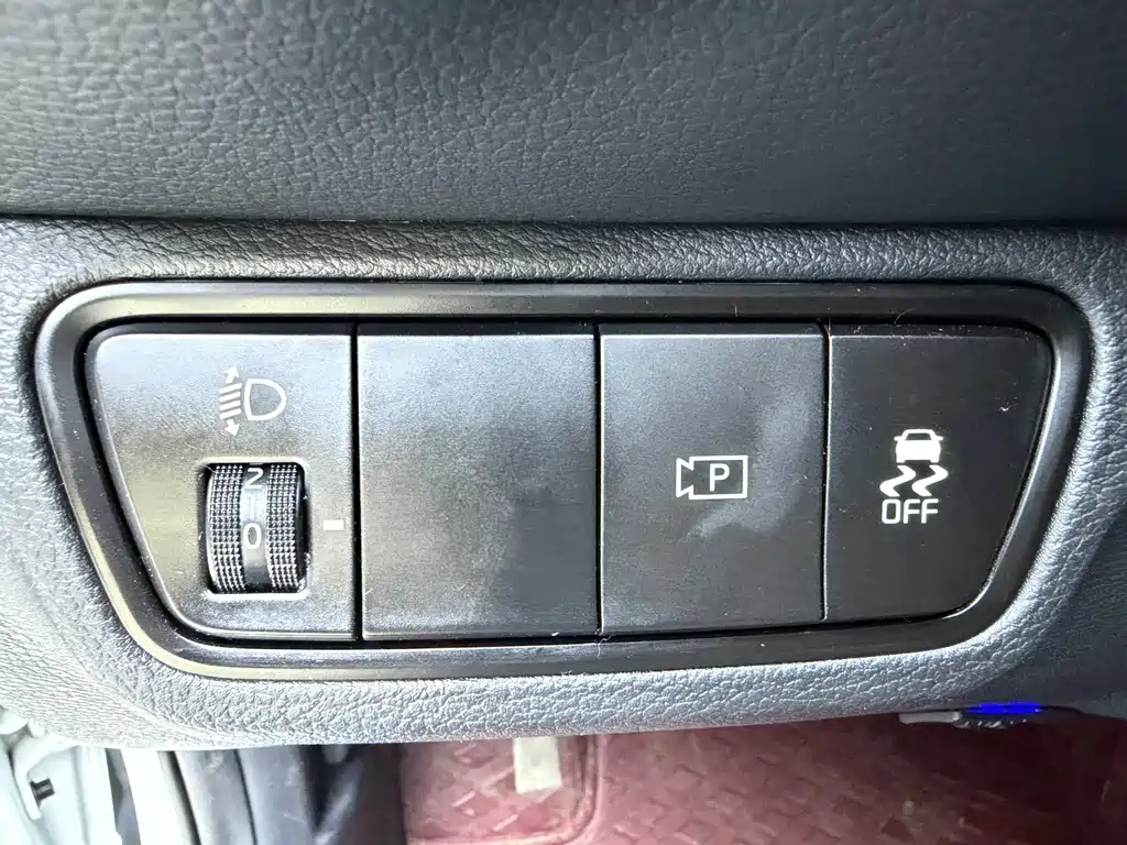 Kia K3 2023 1.5L CVT Luxury Edition