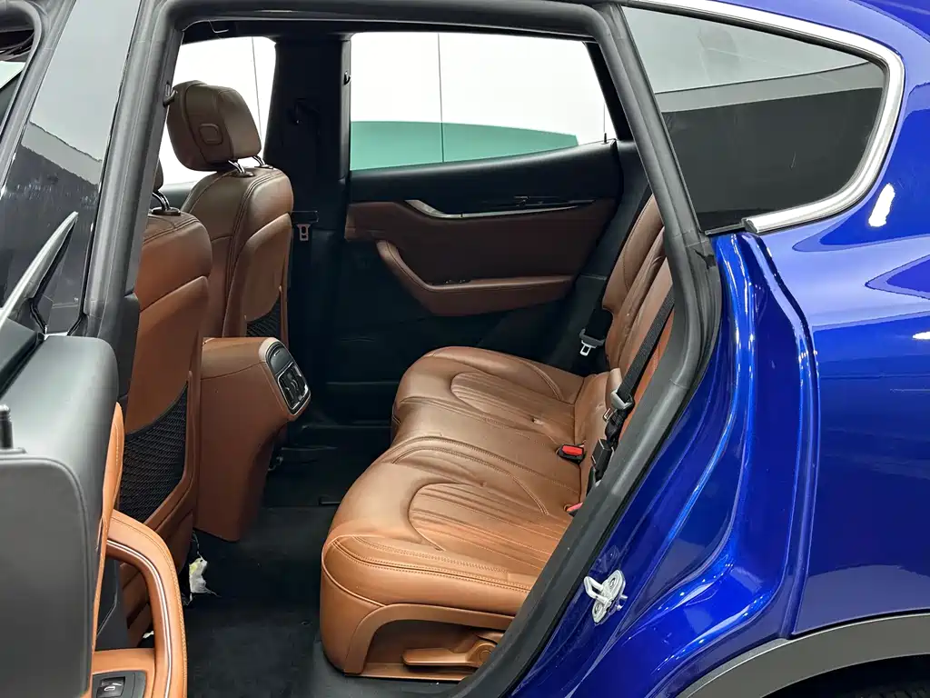 Levante 2021 3.0T Standard Edition