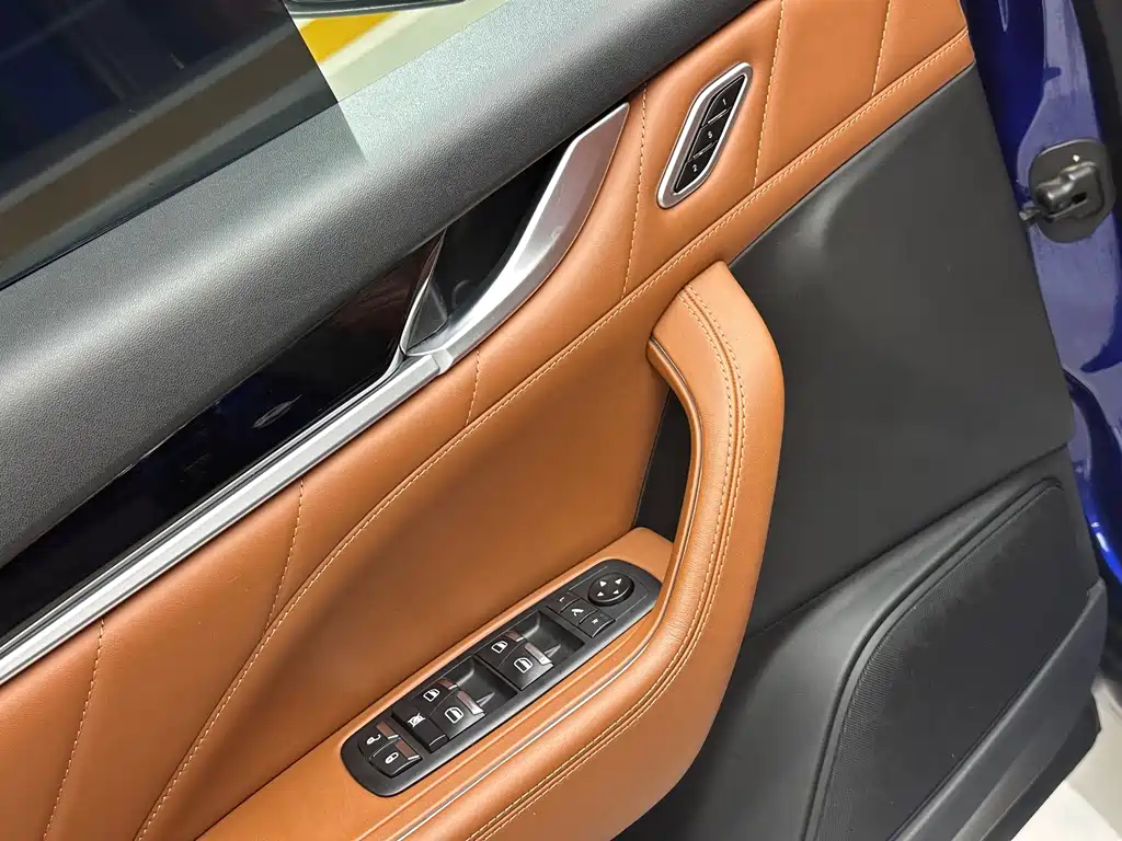 Levante 2021 3.0T Standard Edition