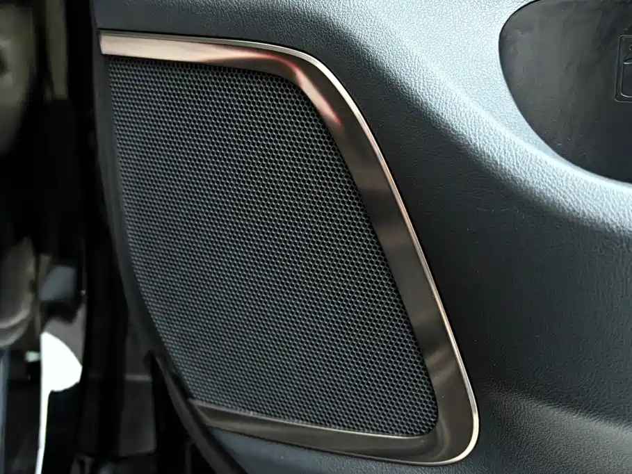 2024 Crown Hybrid 2.5L Prestige Executive Edition