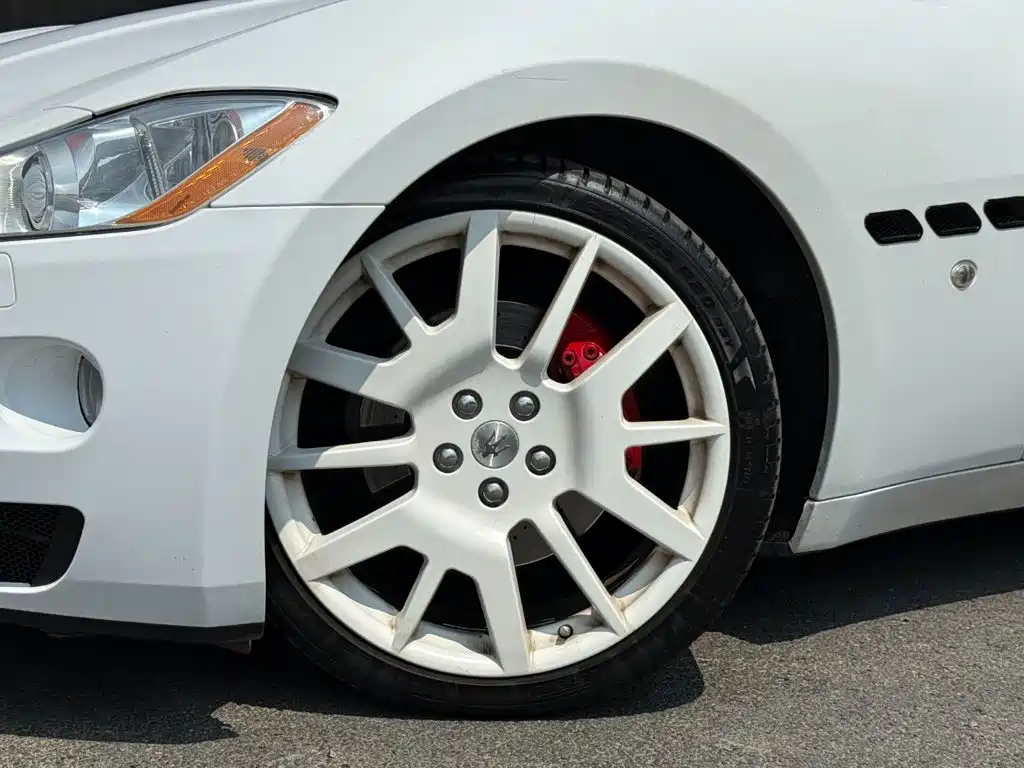 Gran Turismo 2007 4.2L Standard Edition