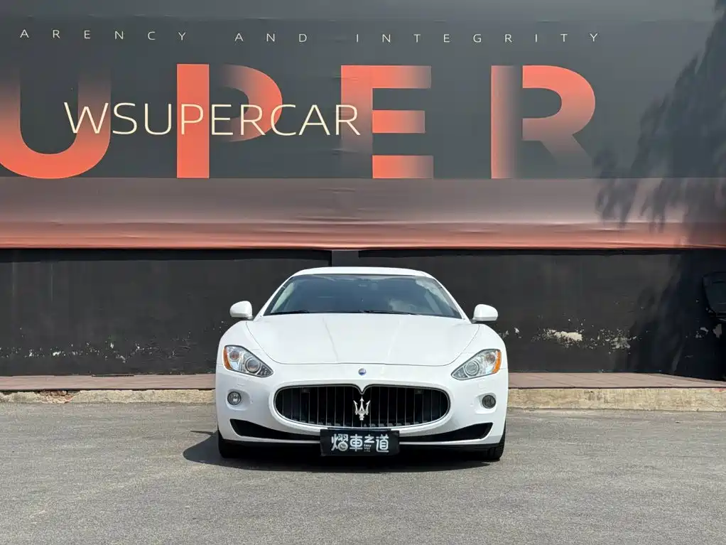 Gran Turismo 2007 4.2L Standard Edition