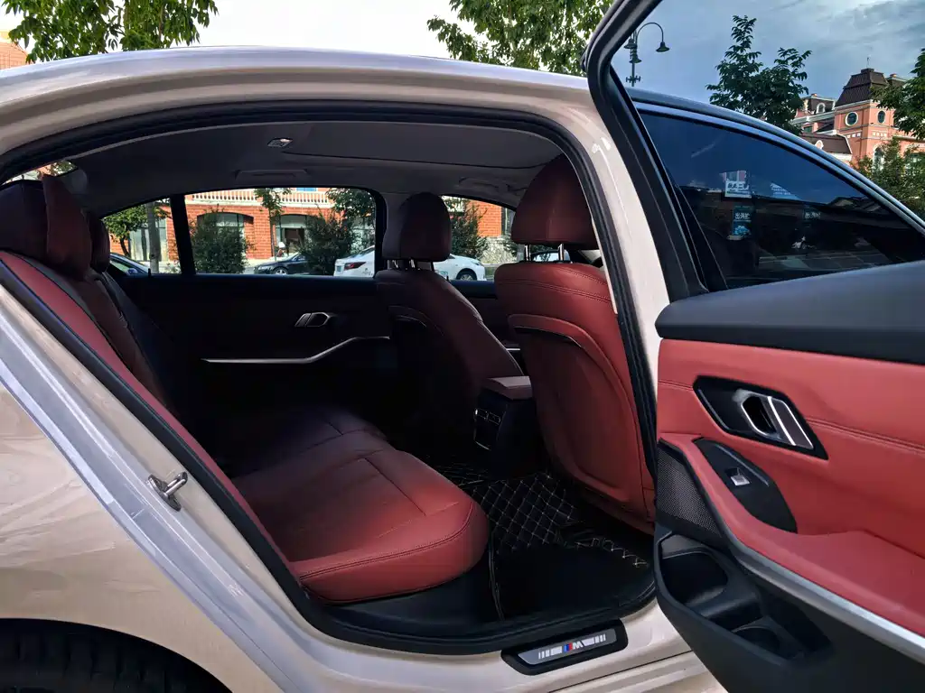 BMW 3 Series 2023 320Li M Sport Package