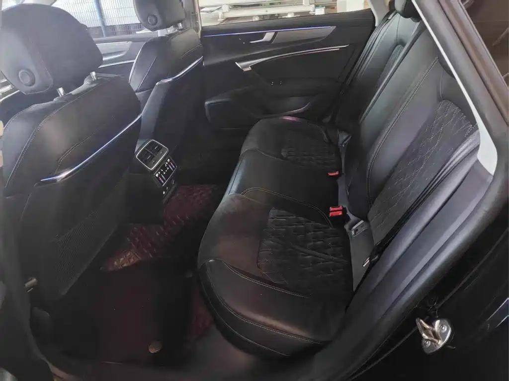 Audi A7L 2022 45 TFSI quattro S-line Wind Knight