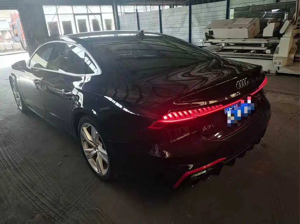 Audi A7L 2022 45 TFSI quattro S-line Wind Knight